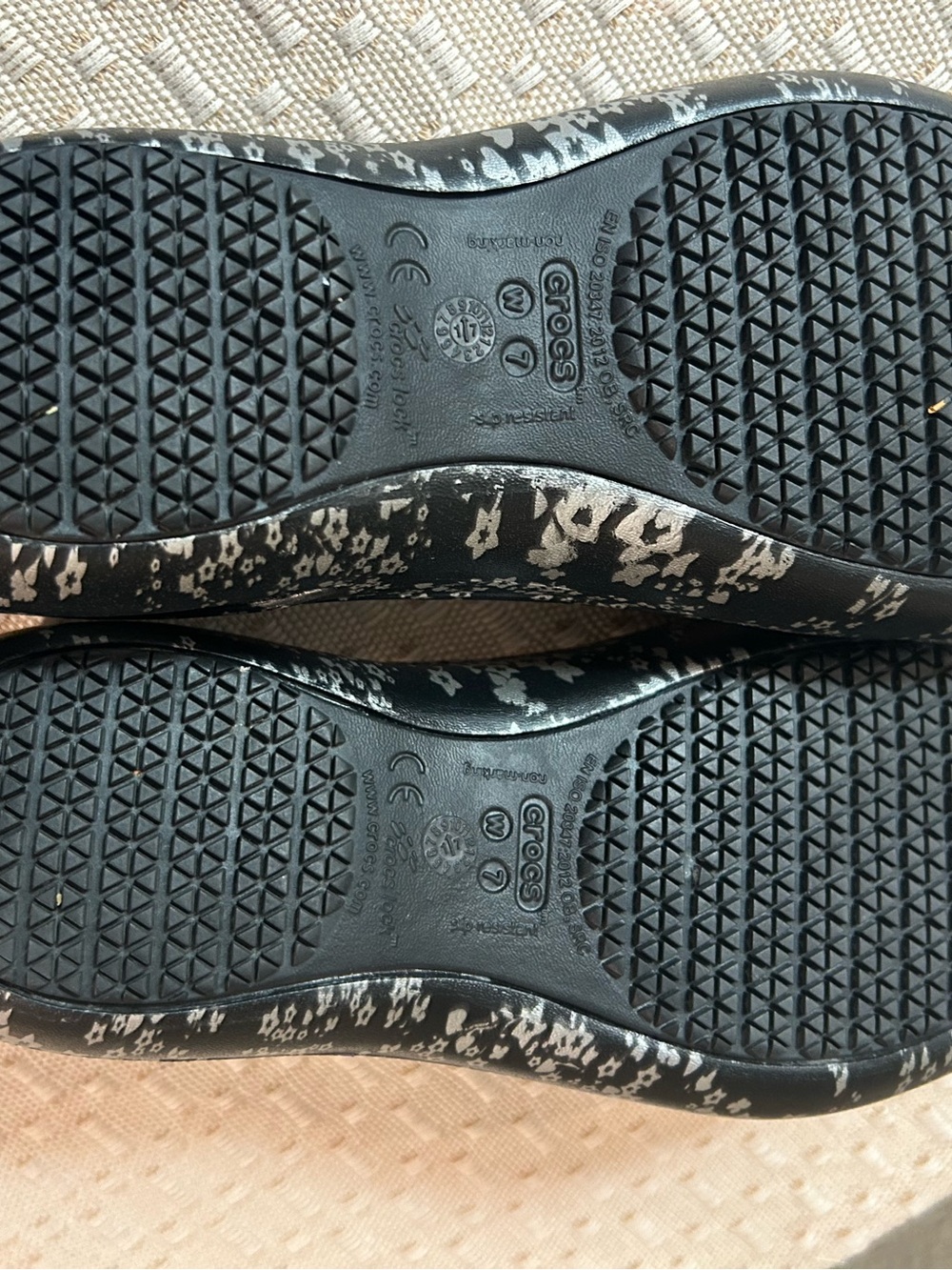 Crocs Kadee Floral Ballet Flats Two Pairs Size 7 - Picture 7 of 13